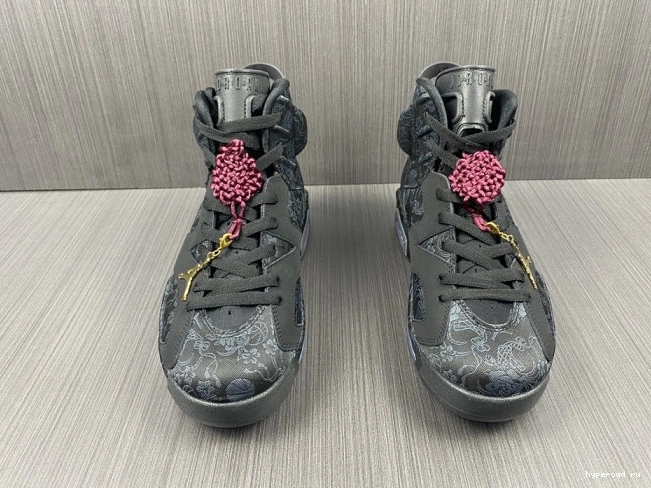 (W) 6 Retro Triple Jordan DB9818-001 SD Black 0803